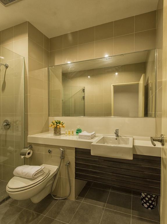 Luxfort 118 Service Suites Tanjung Tokong Стая снимка